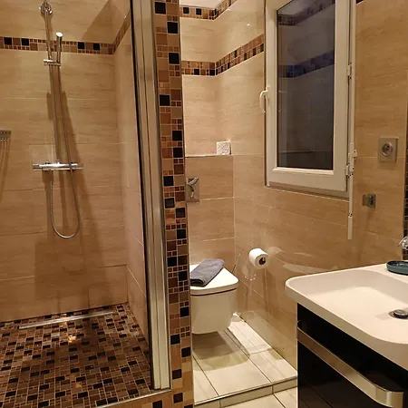 Centre Apartment *