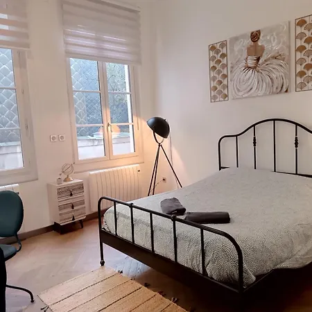 Apartment Centre *